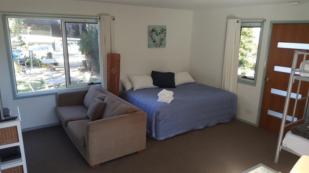 Huskisson Holiday Motel Cabins Jervis Bay Bagian luar foto